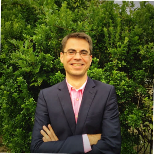 DAMIEN BRENIER, FINANÇAS