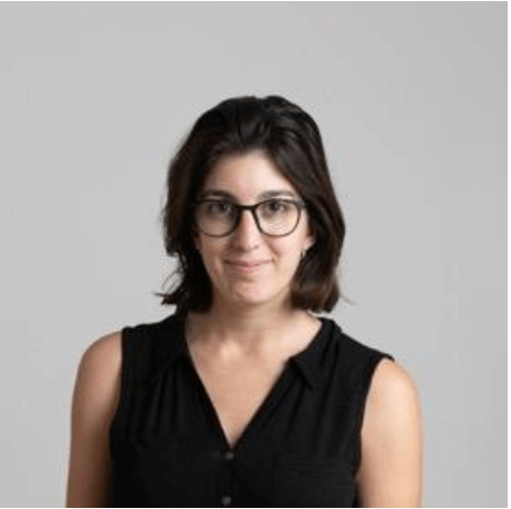 DELFINA YOUNG, PRODUTO